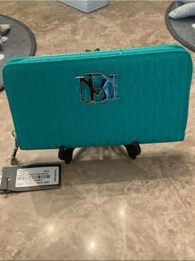 NWT Badgley Mischka Teal Quilted Zip-Around Wallet with Silver Logo